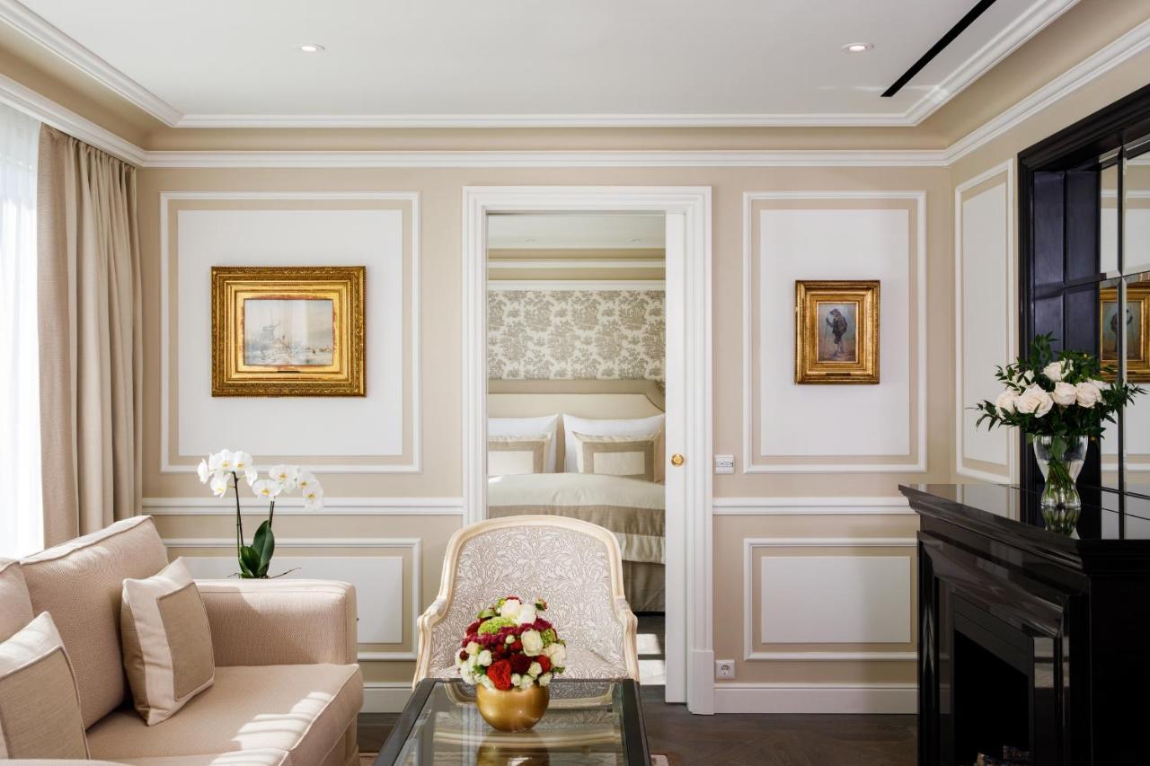 Hotel Sacher Залцбург Екстериор снимка A suite at the Mandarin Oriental, Paris