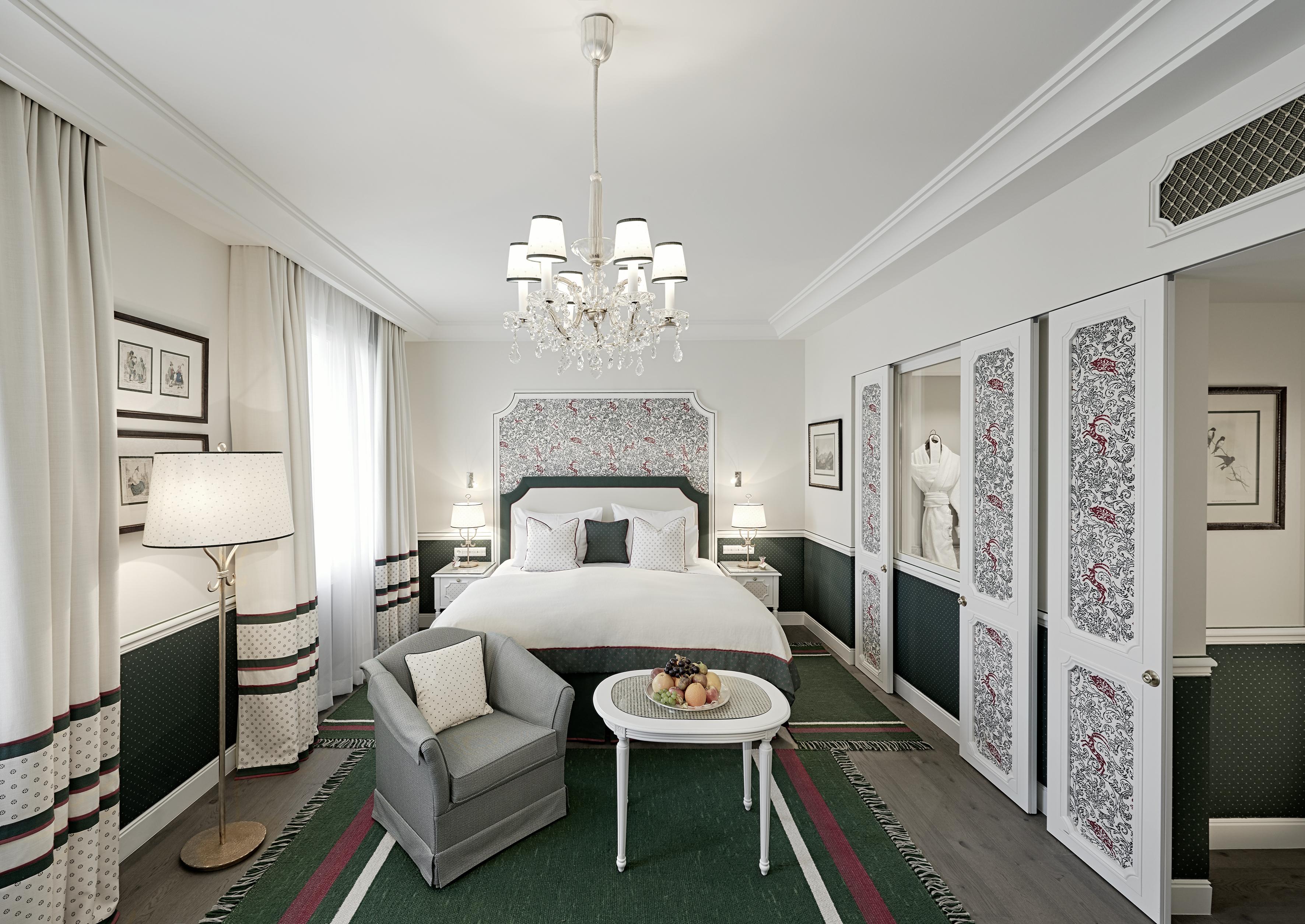 Hotel Sacher Залцбург Екстериор снимка A suite at the Mandarin Oriental, Munich