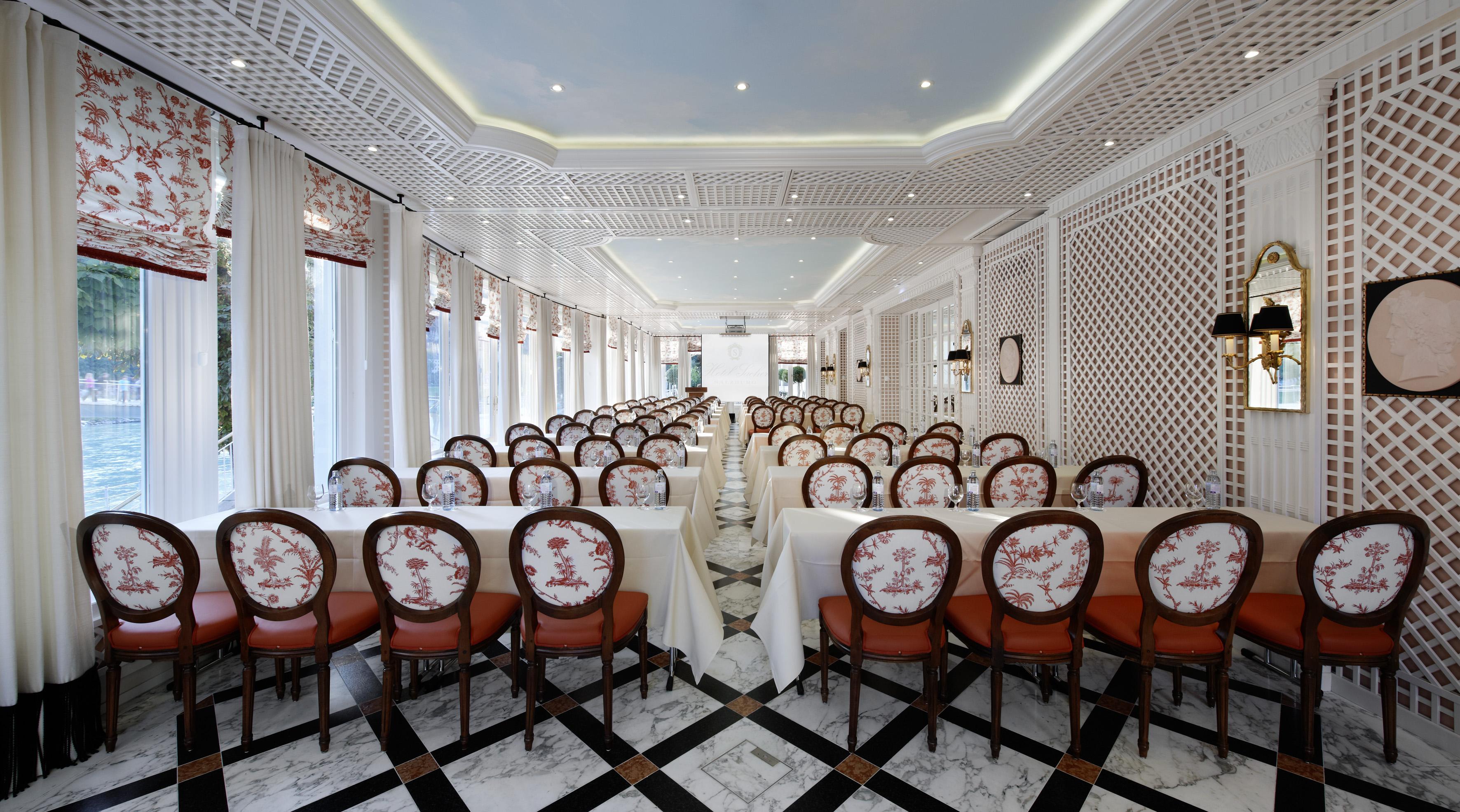 Hotel Sacher Залцбург Съоръжения снимка The interior of the restaurant