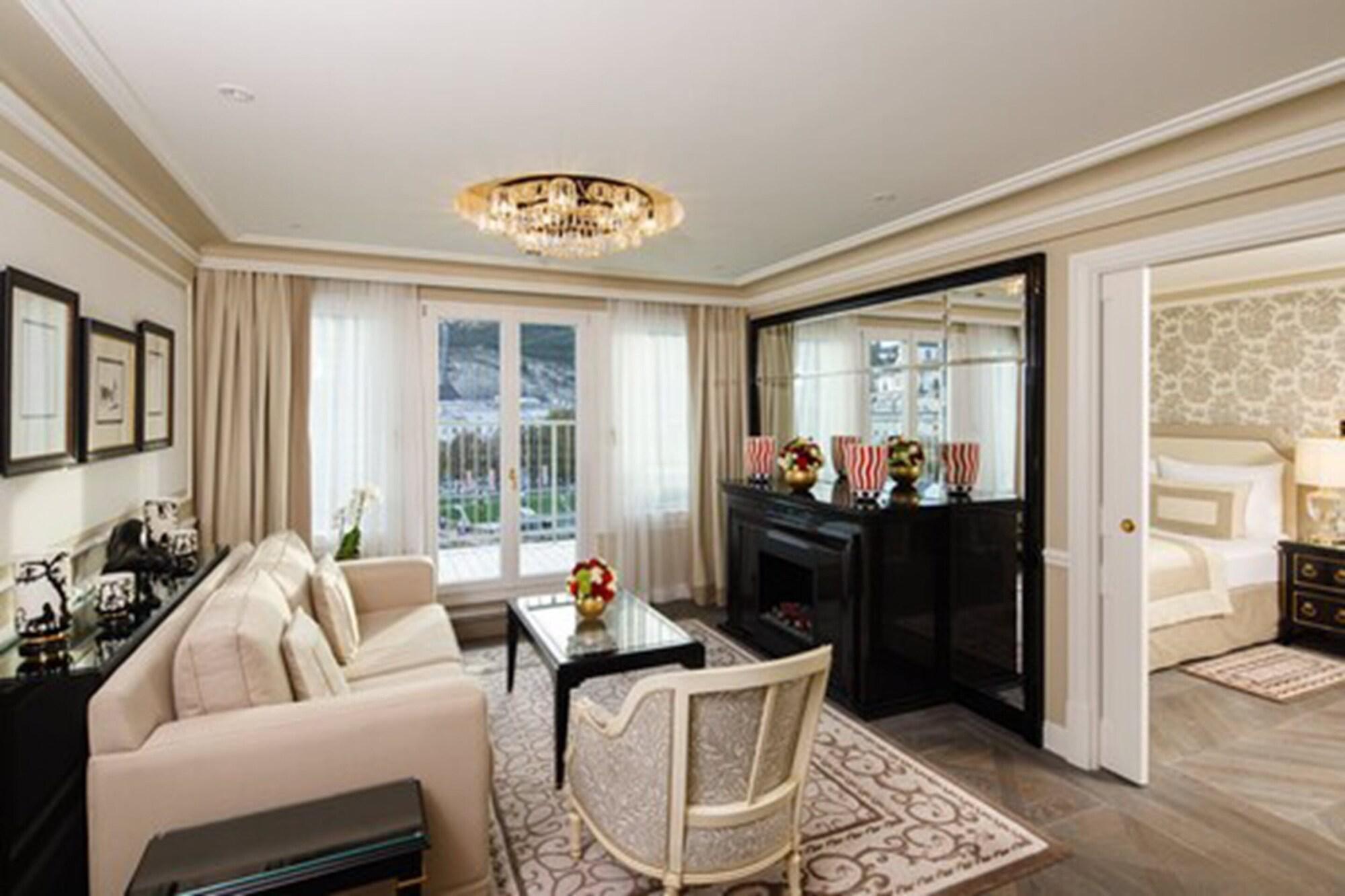 Hotel Sacher Залцбург Екстериор снимка A suite at the Mandarin Oriental, Munich