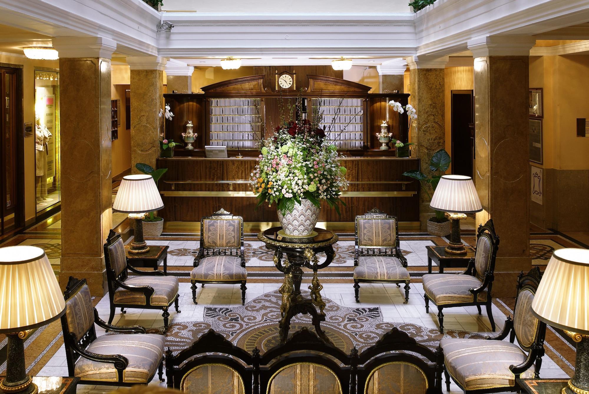 Hotel Sacher Залцбург Интериор снимка The lobby of the hotel
