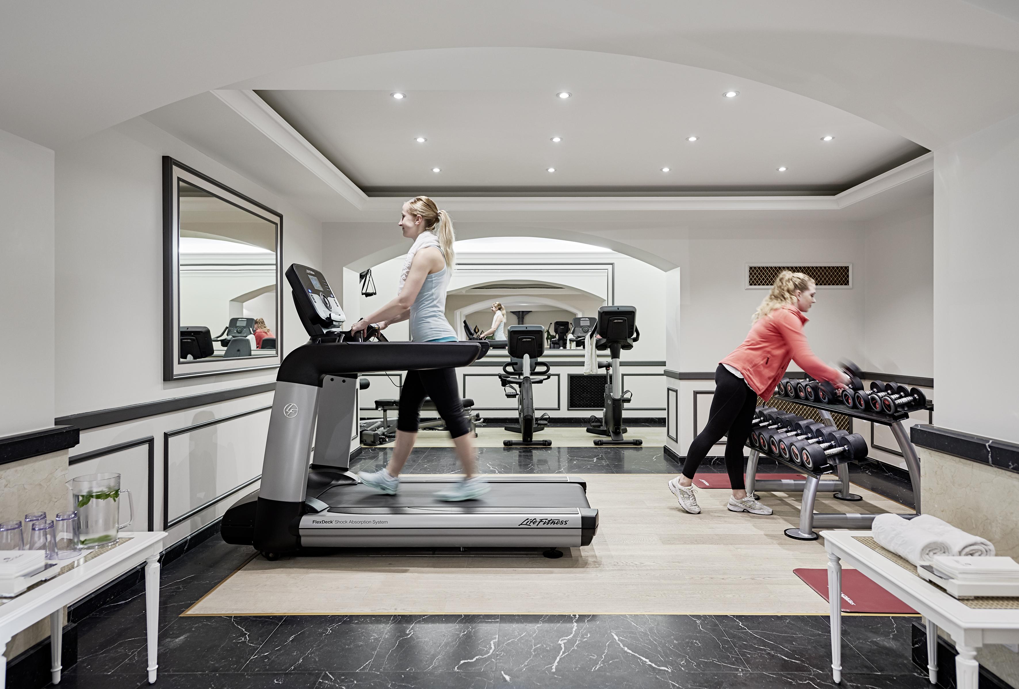 Hotel Sacher Залцбург Екстериор снимка The gym at the Mandarin Oriental, Munich
