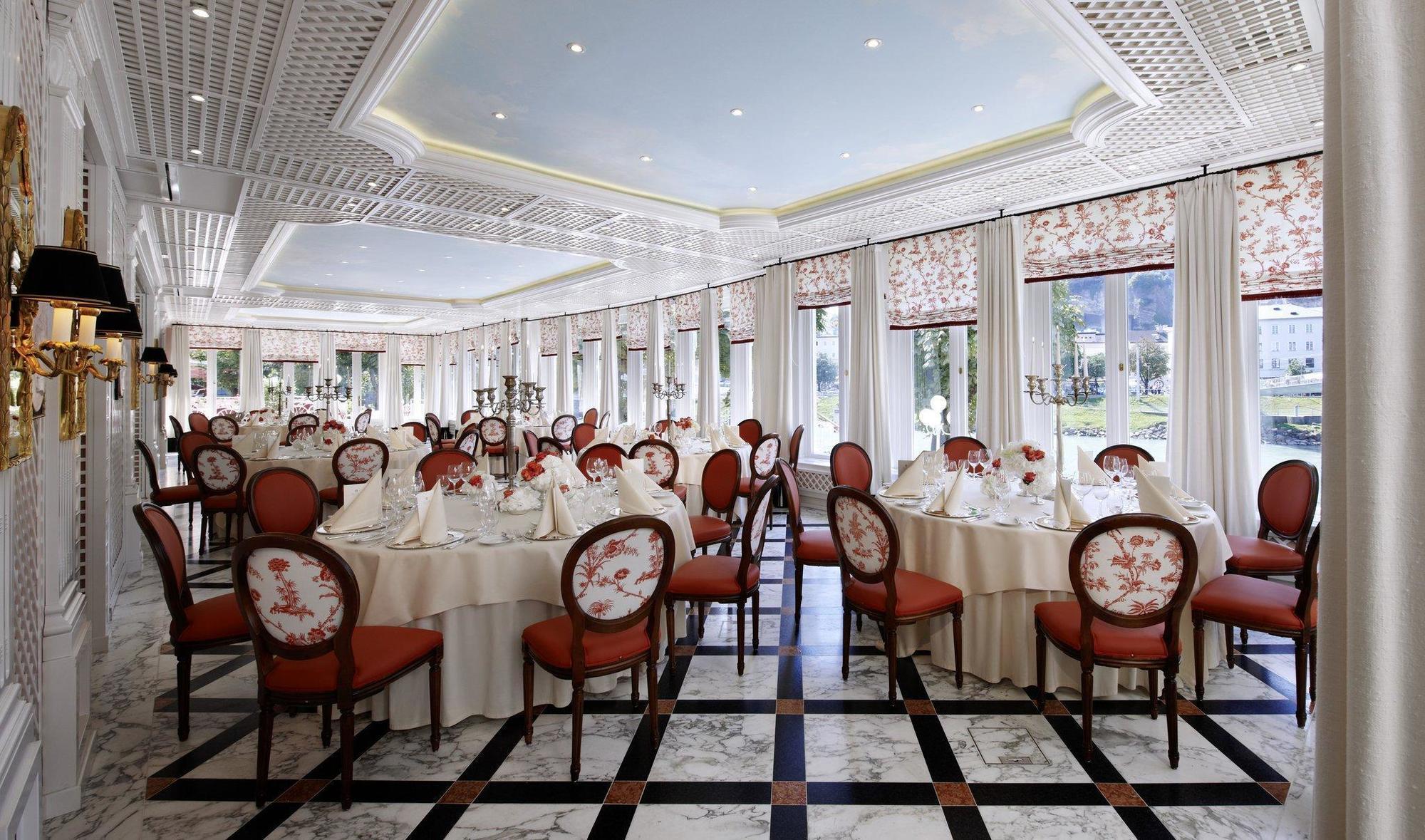 Hotel Sacher Залцбург Ресторант снимка The restaurant