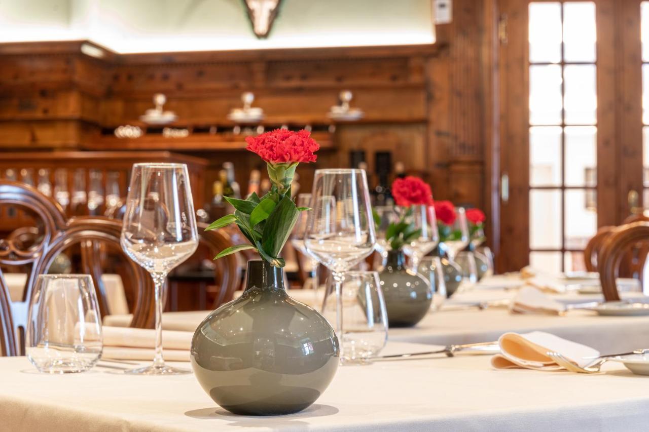 Hotel Sacher Залцбург Екстериор снимка Wine tasting at the Wine Museum